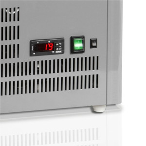 Vitrine Hladnjak Pult Staklena Vrata Siva - 58L TEFCOLD: Svježina i Estetika za Profesionalce