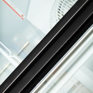 Crni zamrzivač s vitrinom - 3 staklena vrata - 1090 L | TEFCOLD Atom Maxi