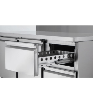 Pozitivni rashladni stol s leđnim dijelom - 2 vrata i 2 ladice GN 1/2 - Dynasteel