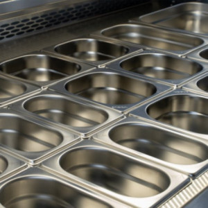 Hladnjak Vitrina GN 1/1 - TEFCOLD: Svježina i Učinkovitost