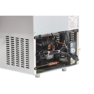 Stroj za ledene kocke 85 kg Dynasteel - Optimalna snaga, maksimalno skladištenje