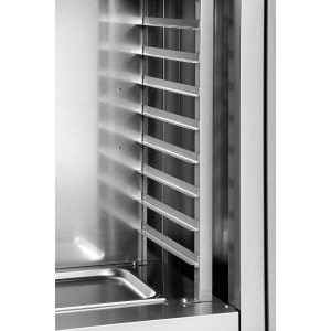 Soba za fermentaciju s rezervoarom za vlaženje.