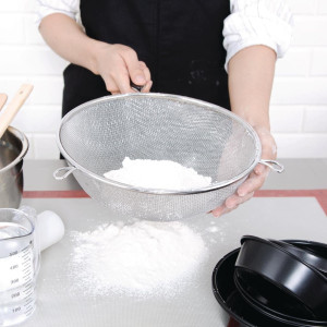 Profesionalno sito za cjedilo Vogue 240mm: čvrstoća i svestranost