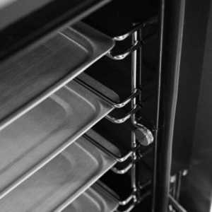 Četiri profesionalne konvekcijske pećnice H90 - HENDI