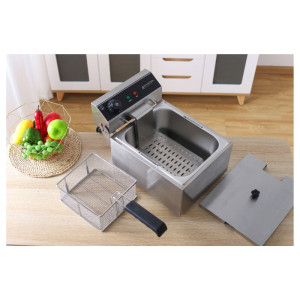 Profesionalna friteza 10L Dynasteel: Robusna i učinkovita za optimalno kuhanje